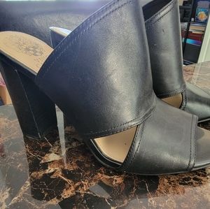 Vince Camuto slide mules sz 8m black